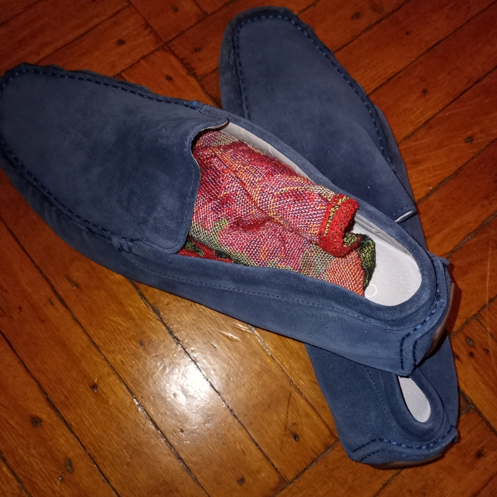 like new Men's Calvin Klien loafers